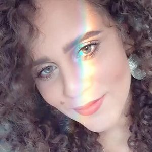 Meet your Posher, Valeria